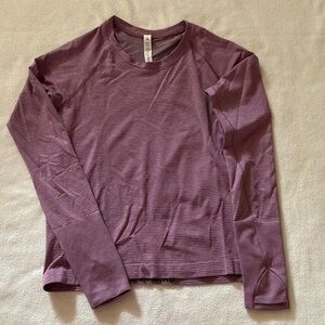 Lululemon Swiftly Long Sleeve crop. Size 8. Excellent condition.